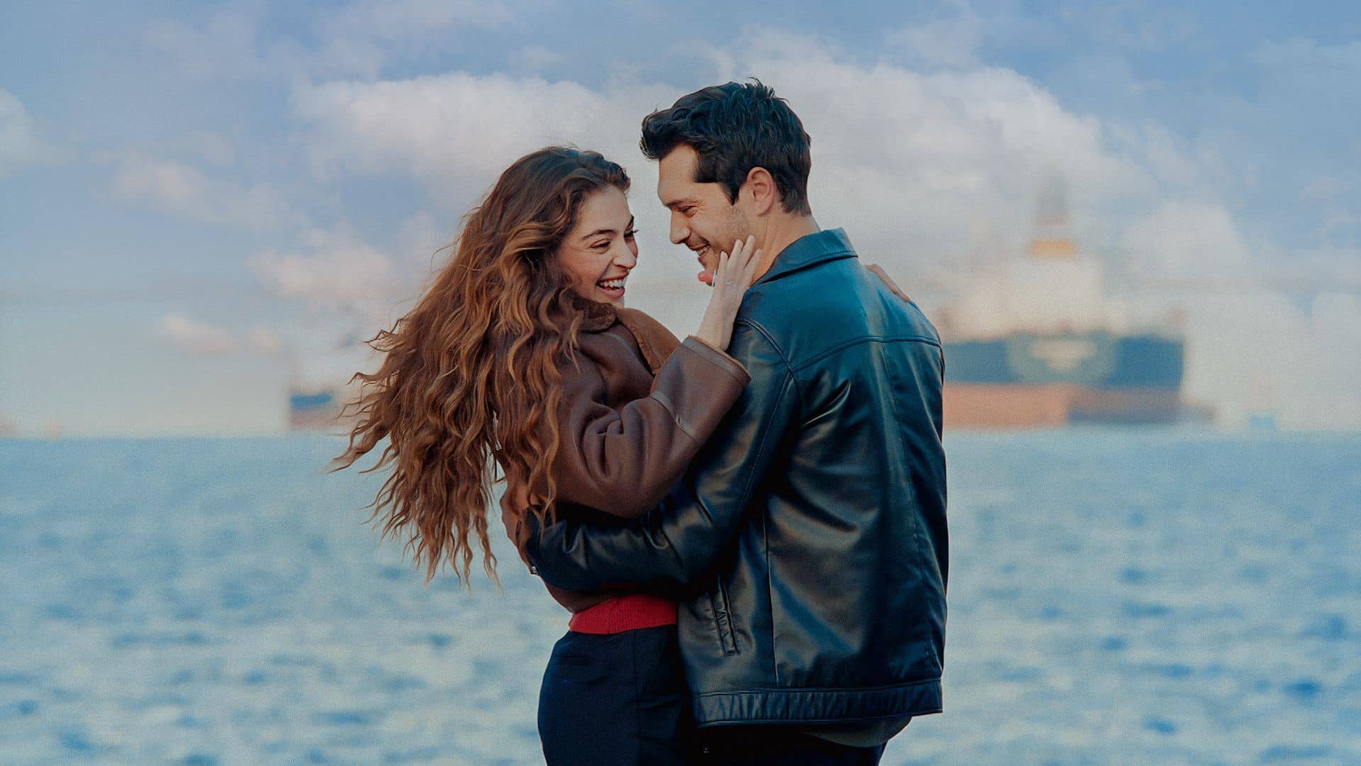 دانلود سریال Leyla: Hayat… Ask… Adalet…