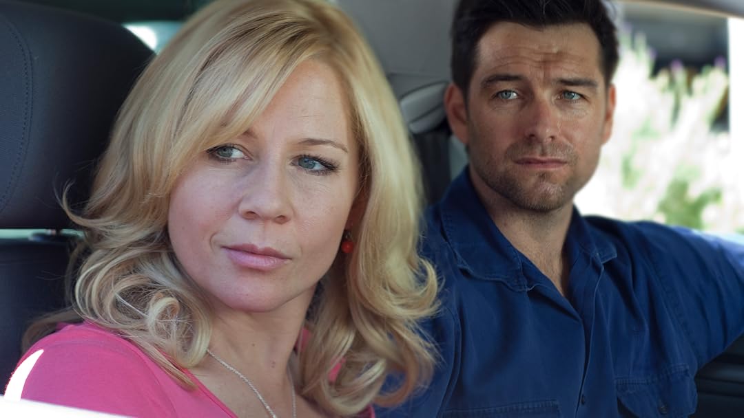 دانلود سریال Tricky Business